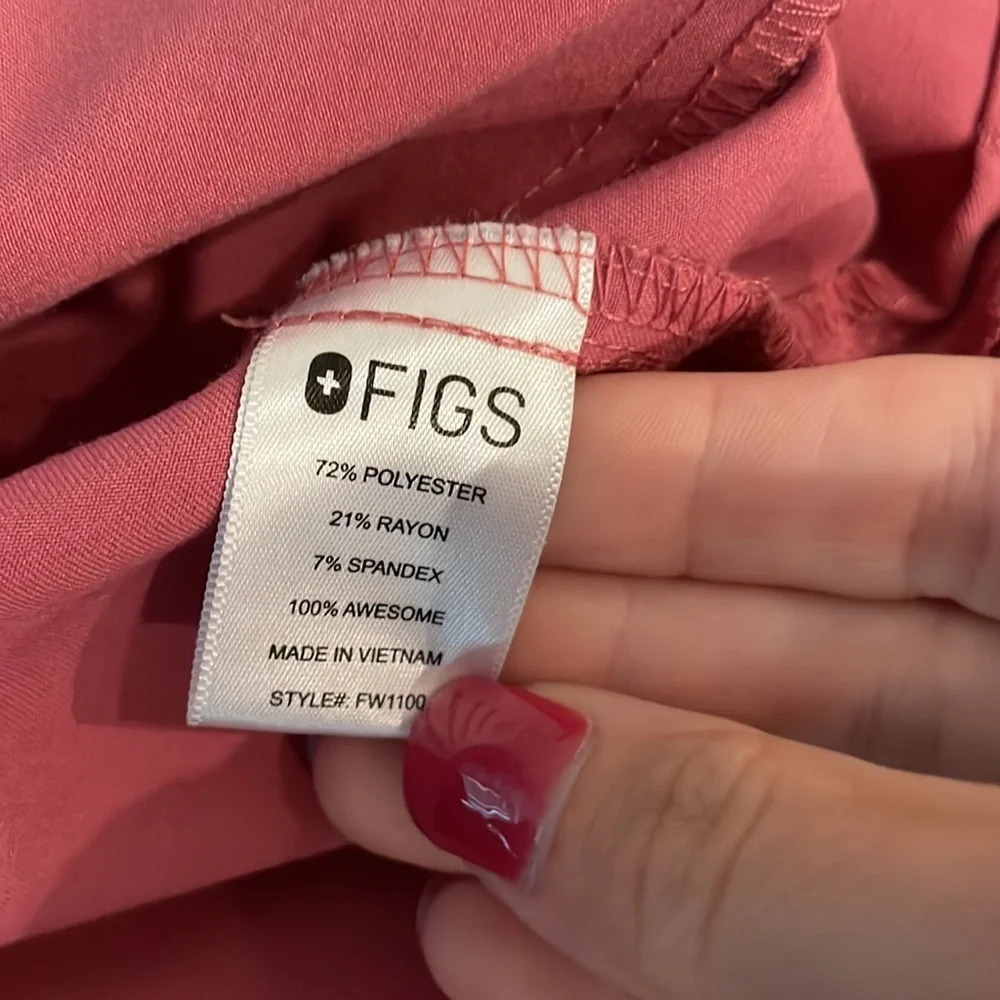 Figs Casma Three-Pocket Scrub Top - Picture 11 of 13